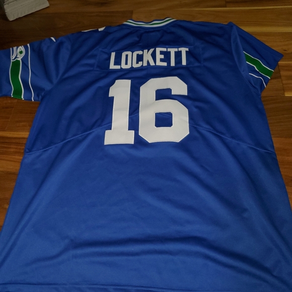 Football Jerseys - Picture 2 of 6